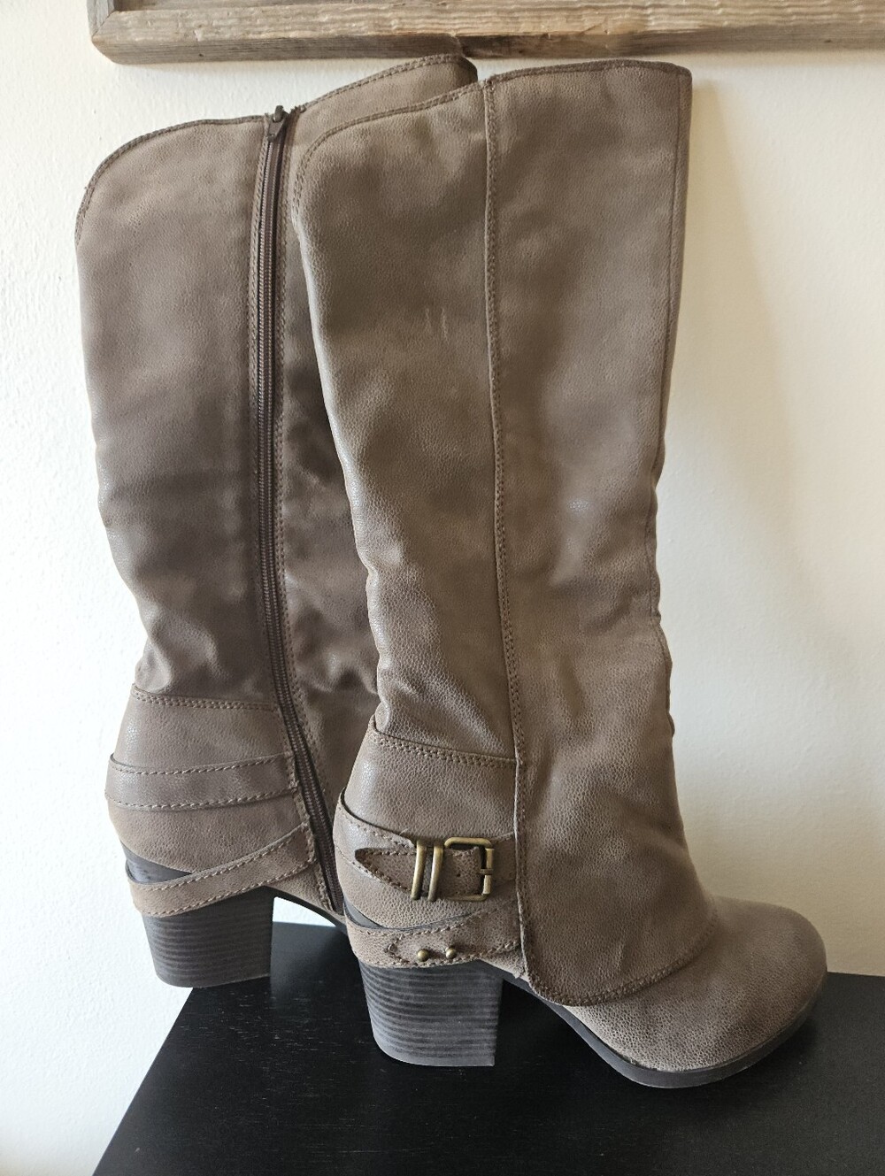Women's Taupe Knee-High Buckle Heeled Boots With Zipper
